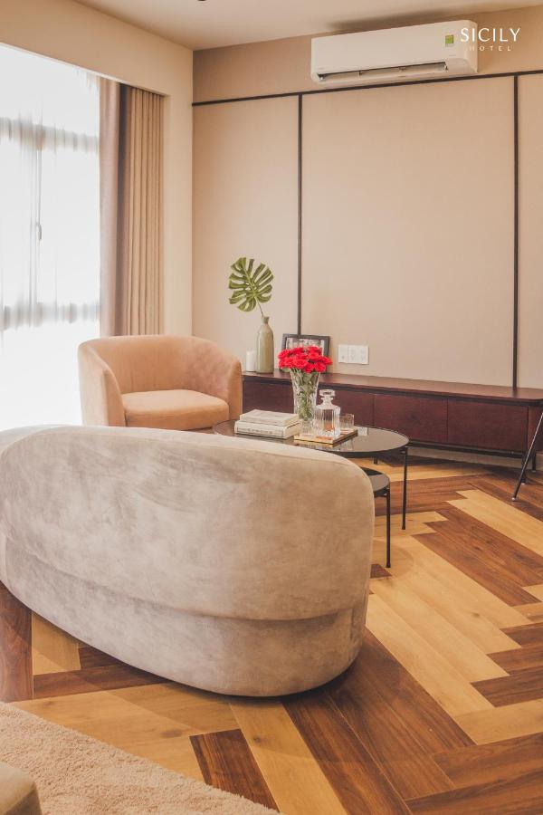 Sicily Hotel 두옹 동 외부 사진